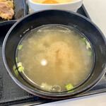 Yoshinoya - いたって普通な味噌汁。