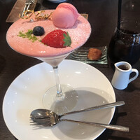 THE FUNATSUYA - クリスマスパフェとアイスコーヒー＋シューラスク付