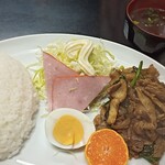家族飯店 - 