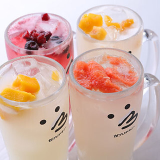 自慢の漬け込みハイボール5種♪果実のまろやかさを堪能