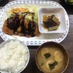 居喰処 光 - 2020/12/04
      本日の日替り トンカツ定食 500円