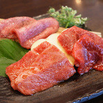 山形黒毛和牛 米沢牛焼肉 仔虎 - 米沢牛 上焼肉御膳