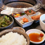 山形黒毛和牛 米沢牛焼肉 仔虎 - 米沢牛 上焼肉御膳