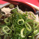 新福菜館 - 九条ねぎも惜しみなく乗ります！