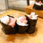 かわなみ鮨 - 大トロ巻