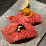 Tenkaichino Yakiniku Shoutaian - 肉寿司のウニとキャビア✨