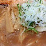 ラーメンスグハ - しょうゆラーメン(細麺)