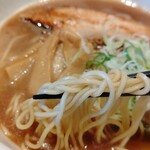 ラーメンスグハ - しょうゆラーメン(細麺) リフト