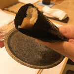 鮨 やすみつ - カマの炙り巻き