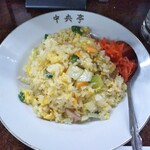 鶴亀 - 五目チャーハン 600円(税込)(2020年12月4日撮影)