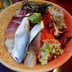 魚がし 大膳 - おまかせ海鮮丼（大盛）