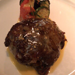 ラカーヴデランパール - 牛テールとアキレス腱のクレピーヌ包み焼き ブルーチーズのソース