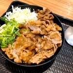 カルビ丼とスン豆腐専門店 韓丼 - カルビ丼。