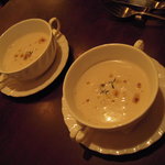 洋食 達磨亭 - 小芋のポタージュスープ