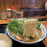 中華蕎麦 春馬 - 箸上げ⤴️