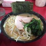 ラーメン 杉田家 - 油少なめ 麺硬めで