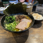 家系ラーメン クックら - 塩とんこつ　オレはノーマル醤油の方が好きだな