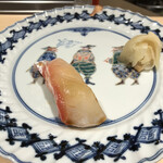 Tennen honmaguro ariso zushi - 一の皿１４３０円。真鯛。熟成された旨味がしっかり伝わります（╹◡╹）（╹◡╹）