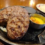 トマト＆オニオン - 弾丸ハンバーグ ダブル with ガーリックバターソース