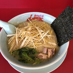 ラーメン山岡家 - 塩ネギラーメン　　¥ 700