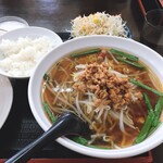 台湾料理 四季紅 - 醤油ラーメン