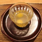 虎白 - 先付け 白甘鯛のお出汁に銀杏