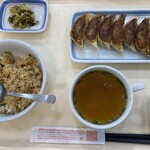 リンガーハット - 餃子7個ランチ半炒飯480円税別