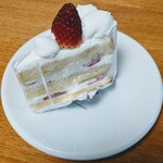 カノウヤ菓子店 - ショートケーキ