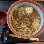 黒部 そば屋 - なめこおろしそば。旦那さんはそばは冷たいのじゃないと美味しくない!!と言いますがﾜﾀｼはなめこ蕎麦大好きだー!!