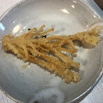 手打ち蕎麦 邑人 - 人参の天ぷら