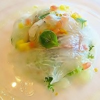 レストラン シャンボール - アコウのマリネのサラダ仕立て、酸味を付けたマンゴーと共に