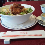 中国料理 万陽華 - 鶏の唐揚げ 黒胡椒風味丼