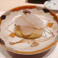鮨の間 - カワハギのお造りと肝ポン酢