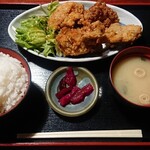水炊き・焼き鳥 とりいちず - 唐揚げ定食の４個¥540+税