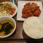 Koriya - ヤンニョムチキン定食¥750-