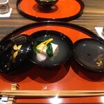 割烹 清風 - 椀物：ズワイガニのしんじょ