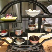 日本料理と日本酒 惠史 - 最初に登場したのがこちらの八寸