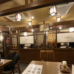 炭焼うな富士 - 店内の雰囲気です