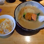 Hanayama Zetto - ウニと魚介の塩ラーメンとたまごごはん