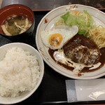 東京厨房 - でみたまハンバーグ定食です。（2020年12月）