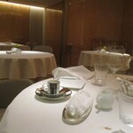 銀座 レカン - ダイニング