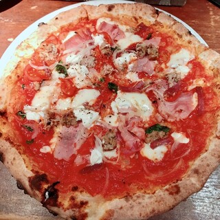 PIZZERIA & BAR RICCO_1