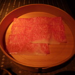 瀬里奈 - 岩手県産の特選牛サーロインのしゃぶしゃぶ肉・その３です。