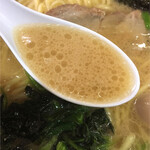 Hodogaya - 乳白色な醤油豚骨スープ