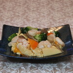 Kanou No Obentou Ya San - 海老と玉子、季節野菜の塩炒め