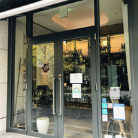 ラ・ボンヌターブル - 店構え