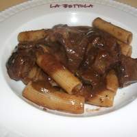 ラ・ベットラ・ダ・オチアイ ナゴヤ - 色々なキノコと牛ほほ肉の赤ワインソースのパスタ