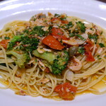 ヴェルデ - 生桜えびとブロッコリーペペロンチーノ