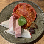 LAMP - ローストハムとセミドライトマトとオリーブのサラダ