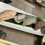 ごはんばー - シメにママさんが握ってくれた寿司